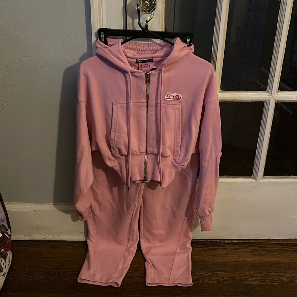 Zara XS Cropped Pink Barbie Hoodie & Jogger/Sweatpant Set
